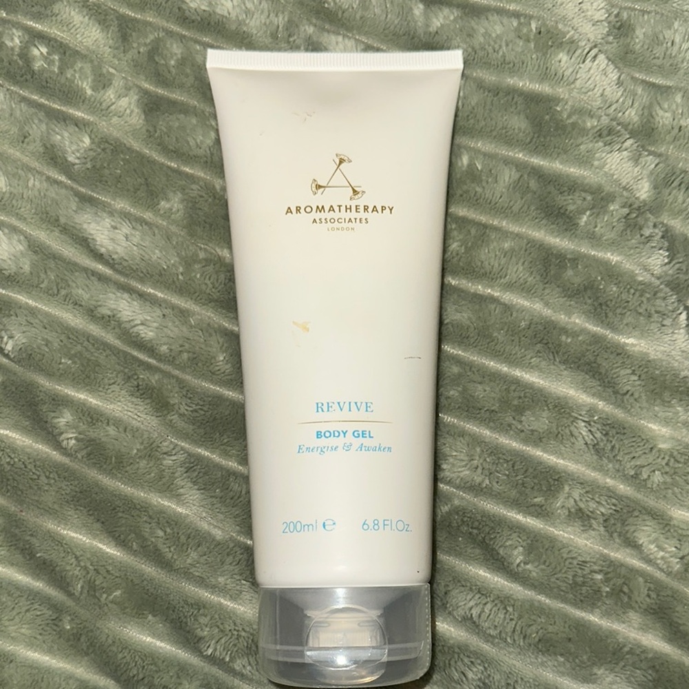 Revive Body Gel - White